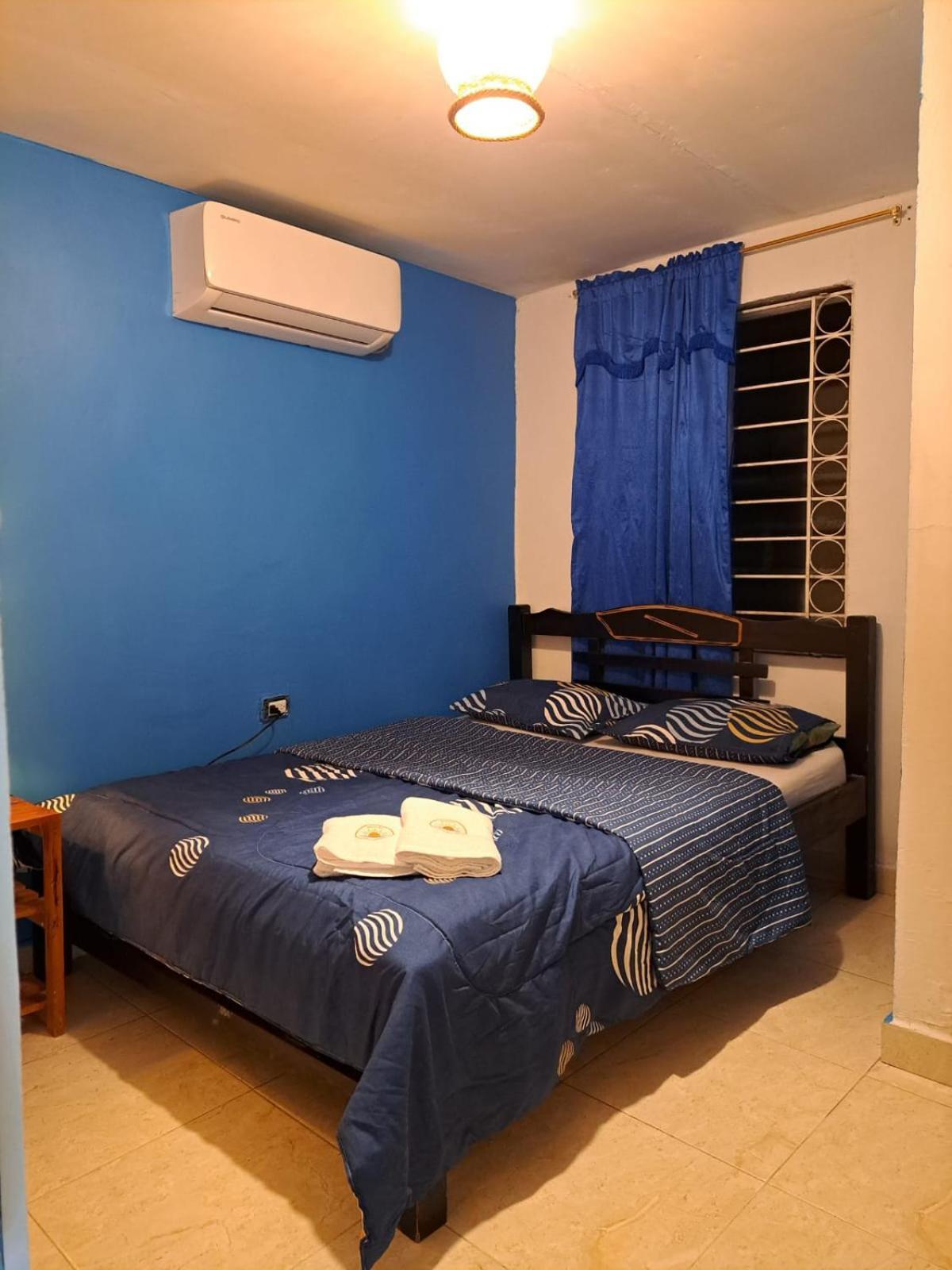 Hostel Shalom Adonai Cartagena Kültér fotó