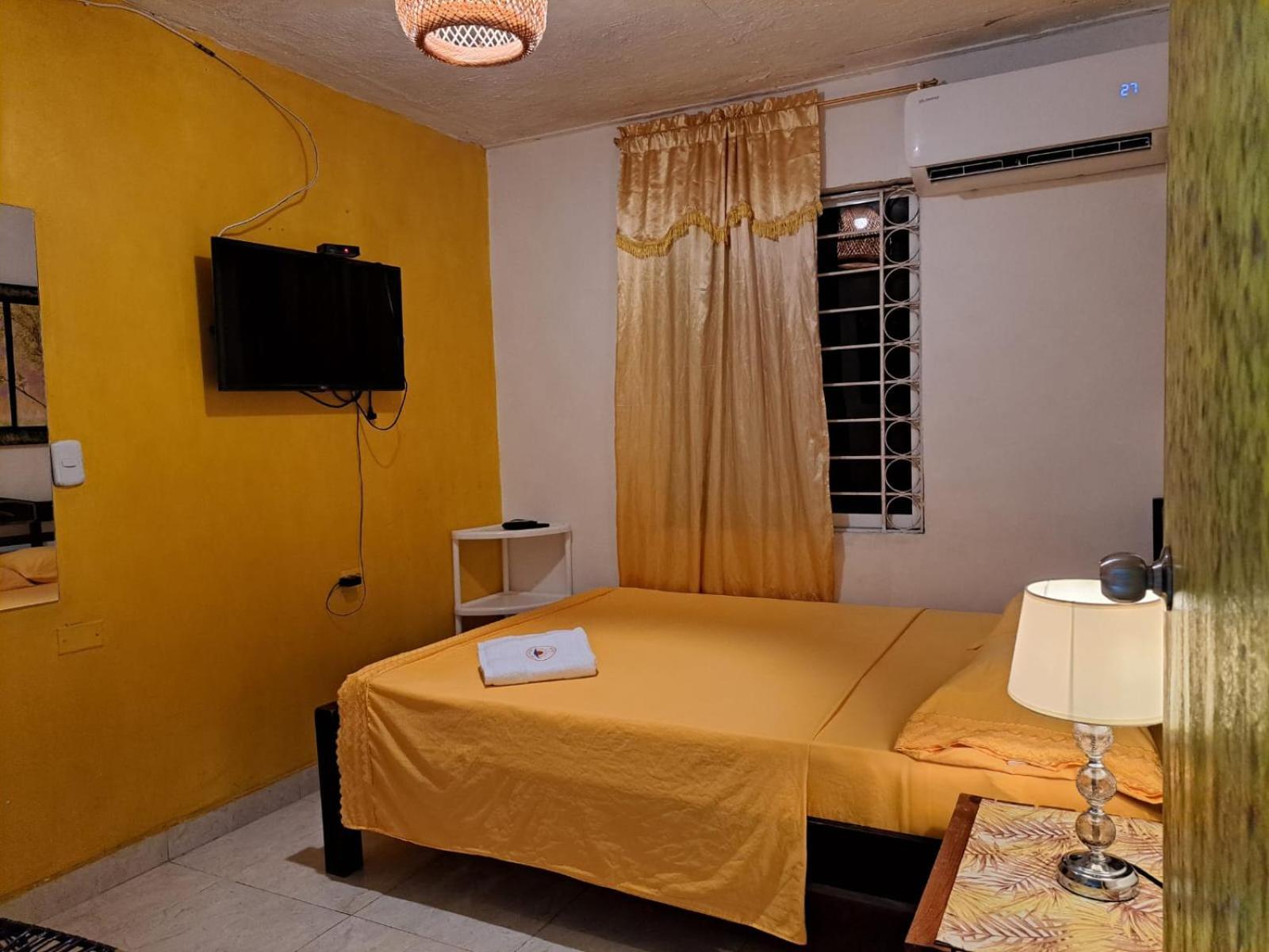 Hostel Shalom Adonai Cartagena Kültér fotó